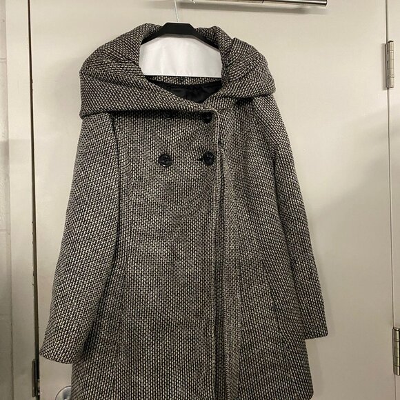 Womans Knitted Coat - Picture 2 of 4